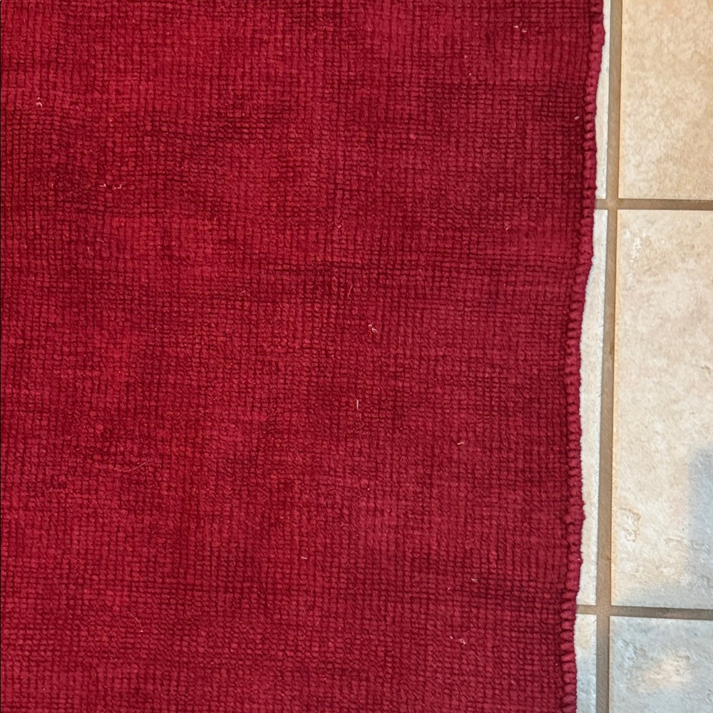 Rug Chic Burgundy Red Rug - Picture 16 of 16